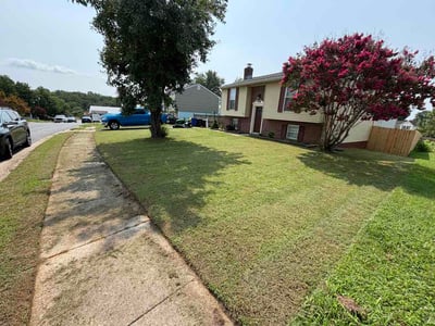 Lawn care service in Brunswick, 21716
