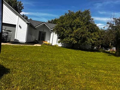 Lawn care service in Indianapolis, 46236