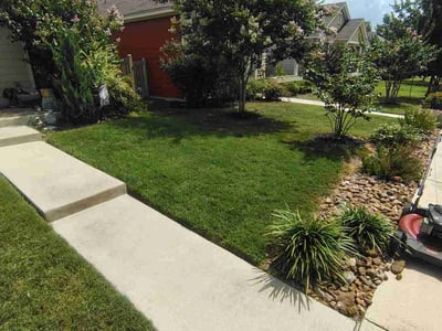 Lawn care service in Kyle, 78640