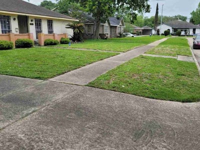 Lawn care service in Houston, 77036