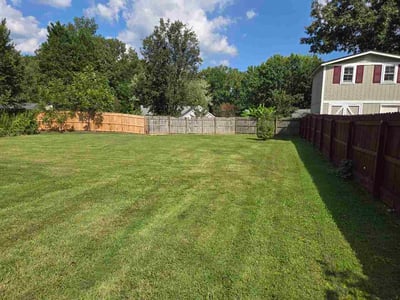 Lawn care service in Charlotte, 28227
