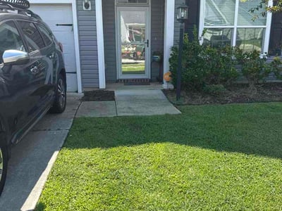 Lawn care service in Moncks Corner, 29461
