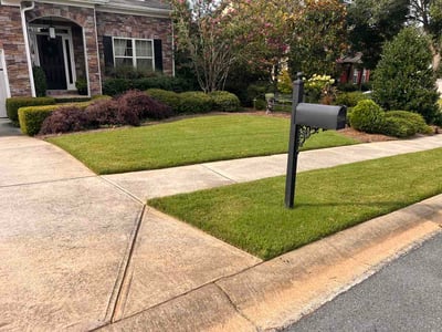 Lawn care service in Braselton, 30517