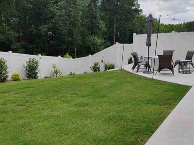 Lawn care service in Greenville, 29607
