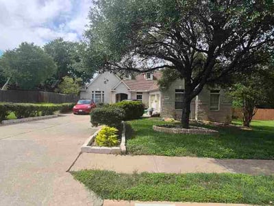 Lawn care service in Round Rock, 78665