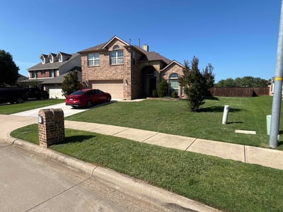 Lawn care service in Mansfield, 76063