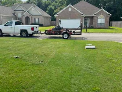 Lawn care service in Gardendale, 35071