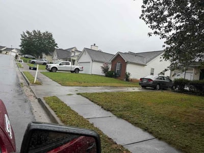 Lawn care service in Fairburn, 30213