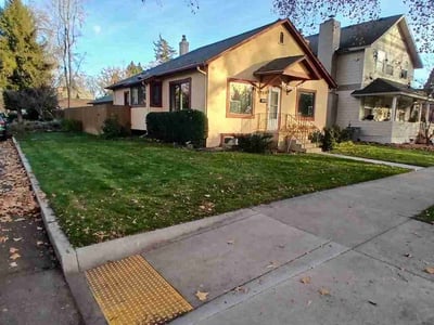 Lawn care service in Boise, 83702
