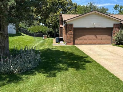 Lawn care service in Ballwin, 63011