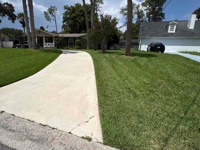 Lawn care service in Ocala, 34471