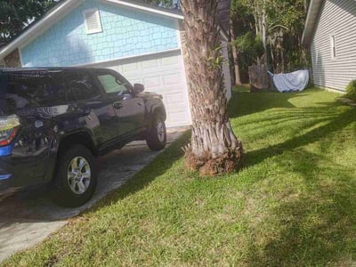Lawn care service in Jacksonville, 32257