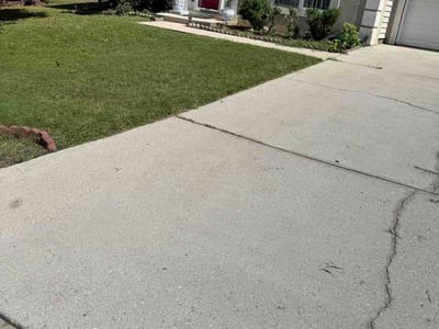 Lawn care service in Lithonia, 30058