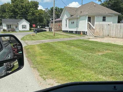Lawn care service in Elizabethtown, 42701