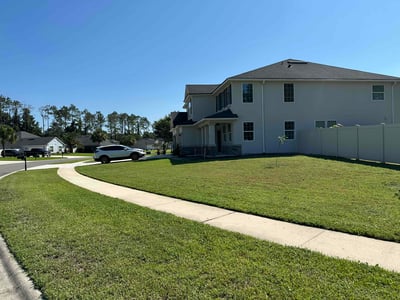 Lawn care service in St. Augustine, 32092