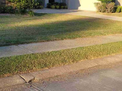 Lawn care service in Shreveport, 71106