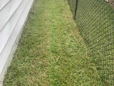 Lawn care service in Tulsa, 74106