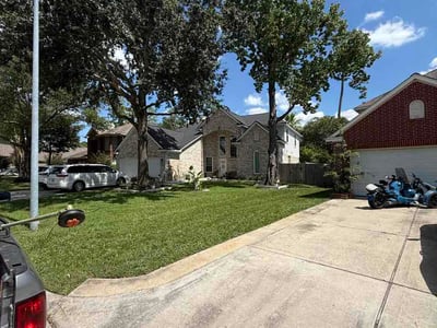 Lawn care service in Spring, 77388