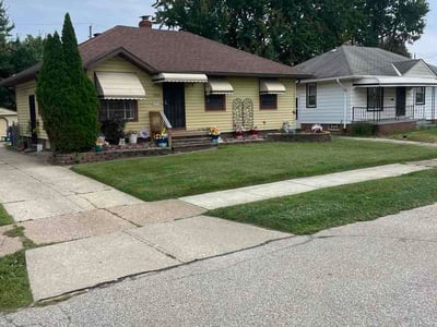 Lawn care service in Cleveland, 44111
