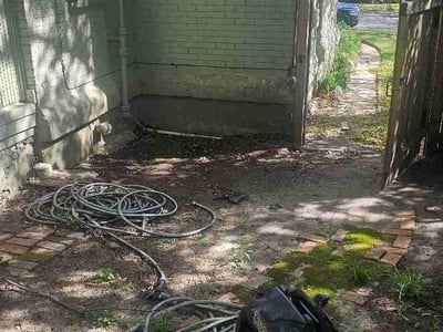 Lawn care service in Memphis, 38104