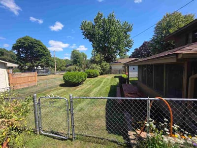 Lawn care service in Minneapolis, 55428