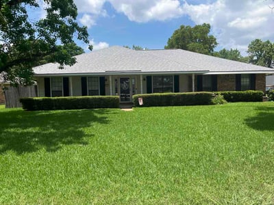 Lawn care service in Bossier City, 71111