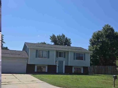 Lawn care service in Wichita, 67226