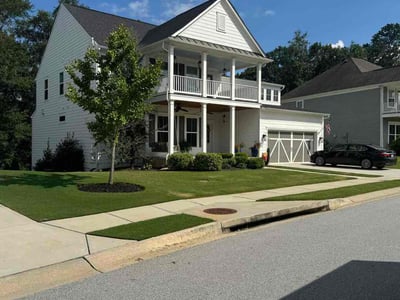 Lawn care service in Hoschton, 30548