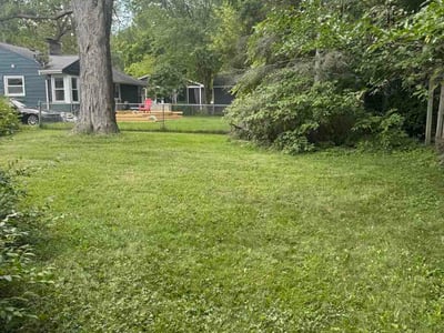 Lawn care service in Lansing, 48906