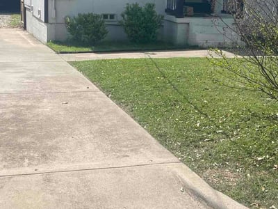 Lawn care service in Dallas, 75208