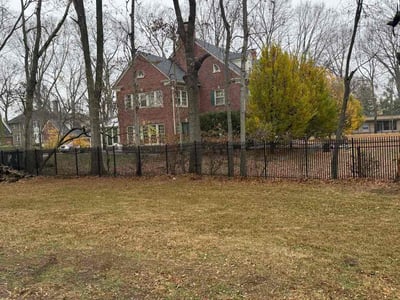 Lawn care service in Indianapolis, 46205