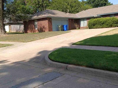 Lawn care service in Norman, 73072