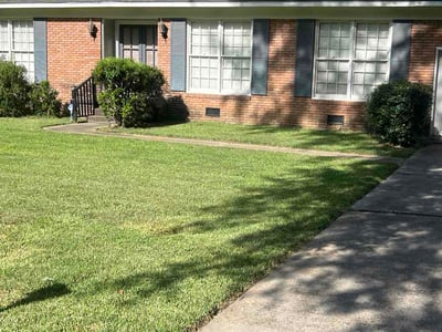 Lawn care service in Jackson, 39211