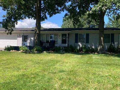 Lawn care service in Charlotte, 48813