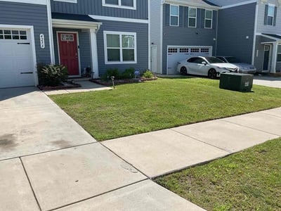 Lawn care service in Charlotte, 28215