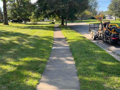 Lawn care service in Dayton, 45458