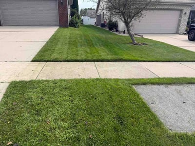 Lawn care service in Schererville, 46375