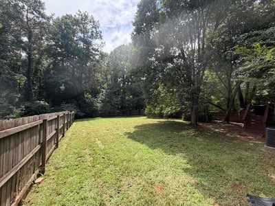 Lawn care service in Athens, 30605