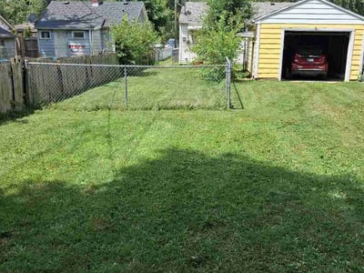 Lawn care service in Indianapolis, 46222
