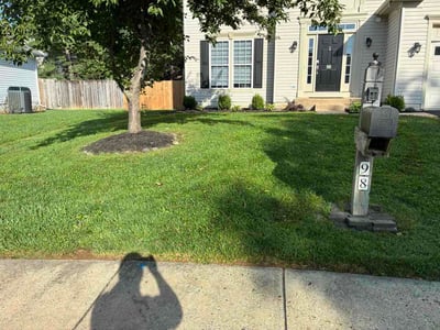 Lawn care service in Frederick, 21702