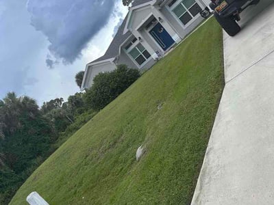 Lawn care service in North Port, 34286