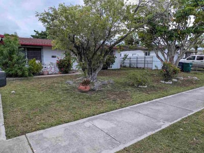 Lawn care service in Miami, 33177