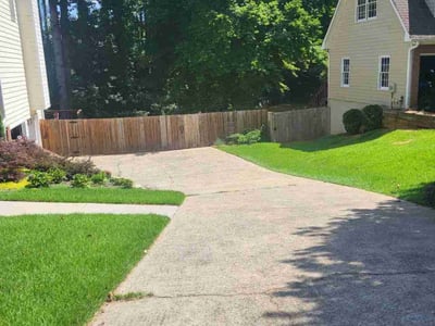 Lawn care service in Woodstock, 30188