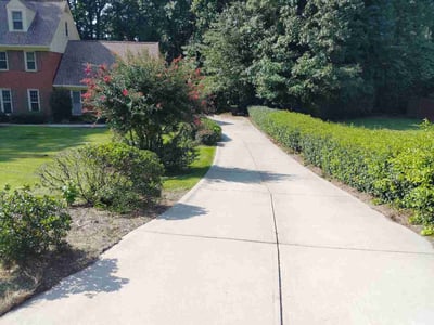Lawn care service in Fayetteville, 30214