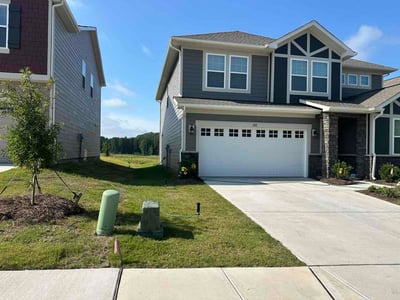 Lawn care service in Gastonia, 28052