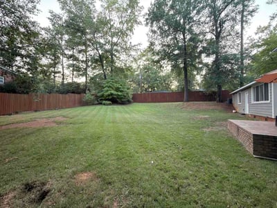 Lawn care service in Columbia, 29210