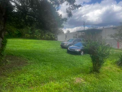 Lawn care service in Ringgold, 30736