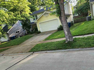 Lawn care service in Ballwin, 63021