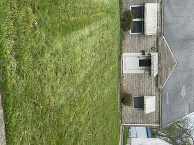 Lawn care service in Youngstown, 44511