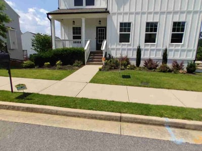 Lawn care service in Newnan, 30265